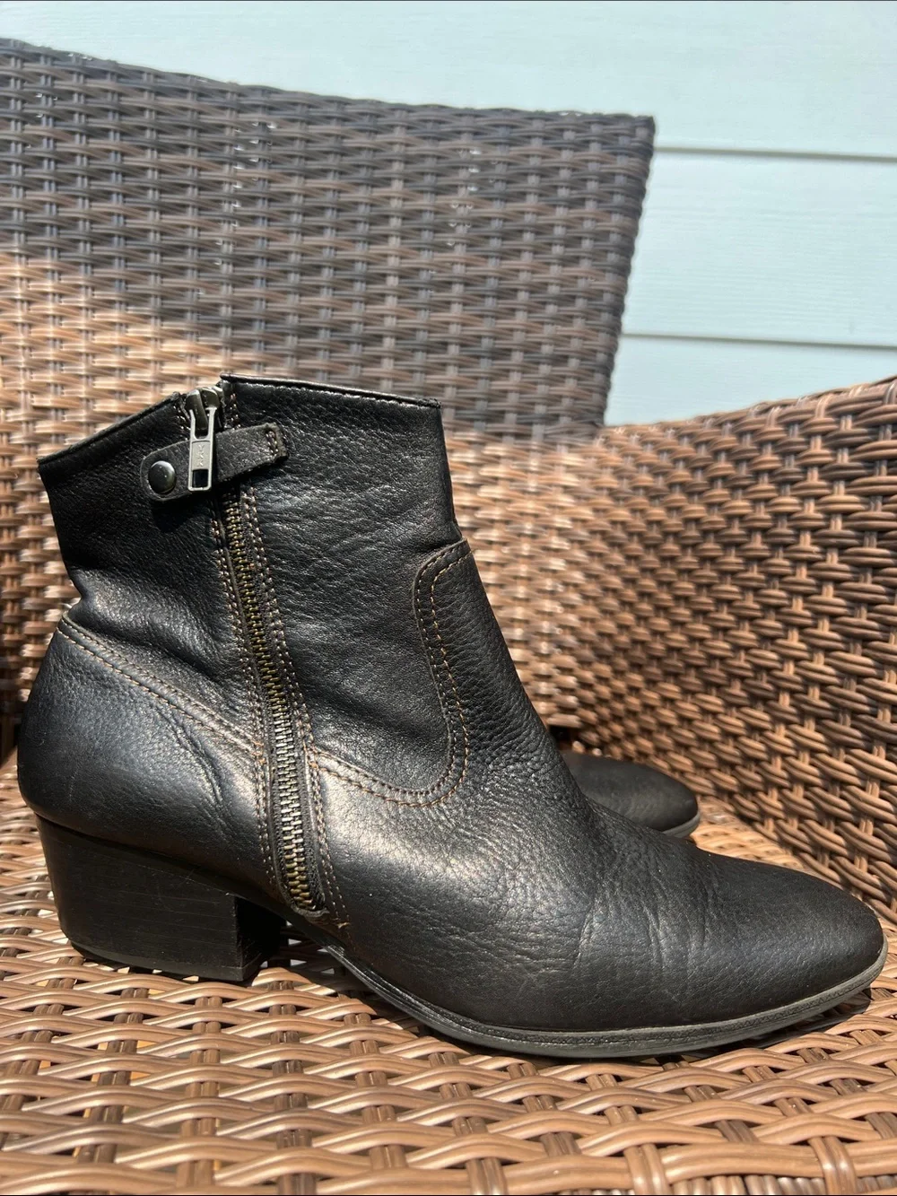 Sofft Black Leather Ankle Booties with Side Zip
